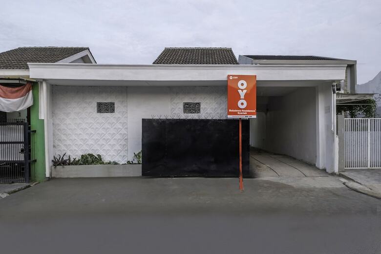 Hotel Oyo 2391 Baladewa Residence Syariah