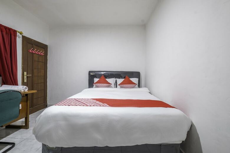 Hotel Oyo 2391 Baladewa Residence Syariah