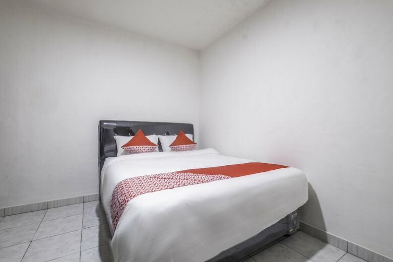 Hotel Oyo 2391 Baladewa Residence Syariah