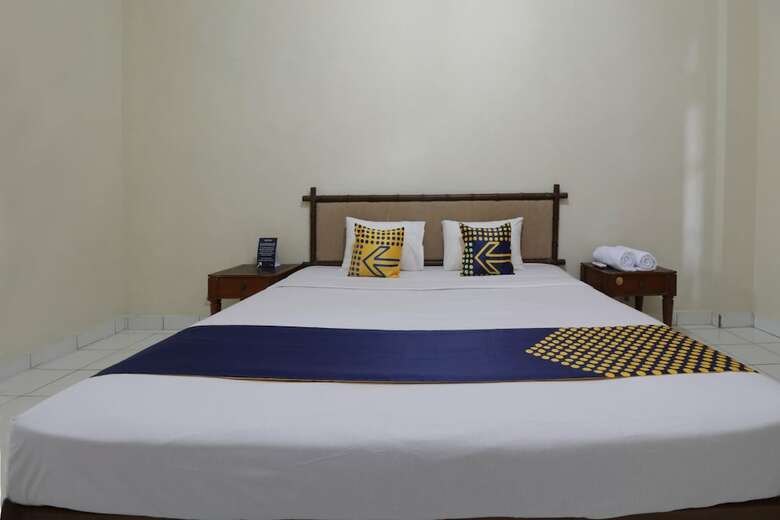 Hostal Spot On 2426 Hotel Aget Jaya II