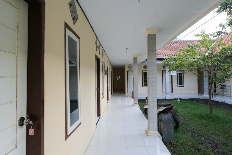 Hostal Spot On 2371 Islami Family Residence