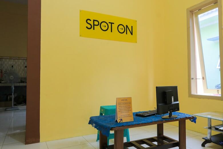 Hostal Spot On 2371 Islami Family Residence