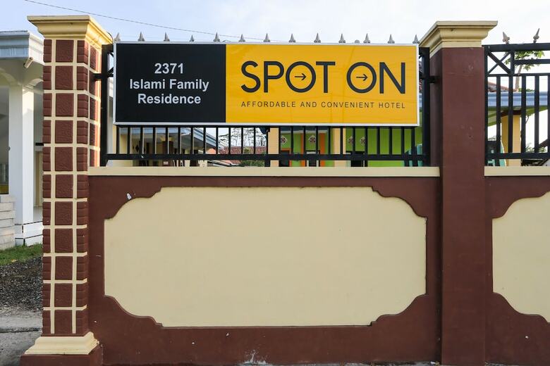 Hostal Spot On 2371 Islami Family Residence