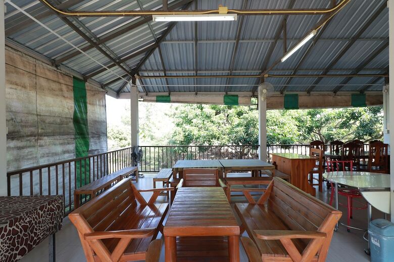 Hotel Oyo 553 Kongsup Resort