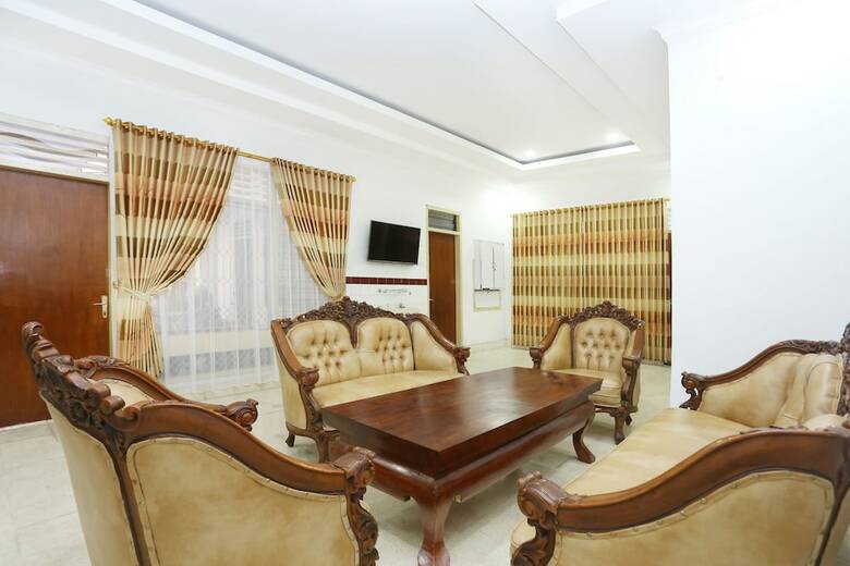 Hotel Oyo 2268 Tim-tim Homestay