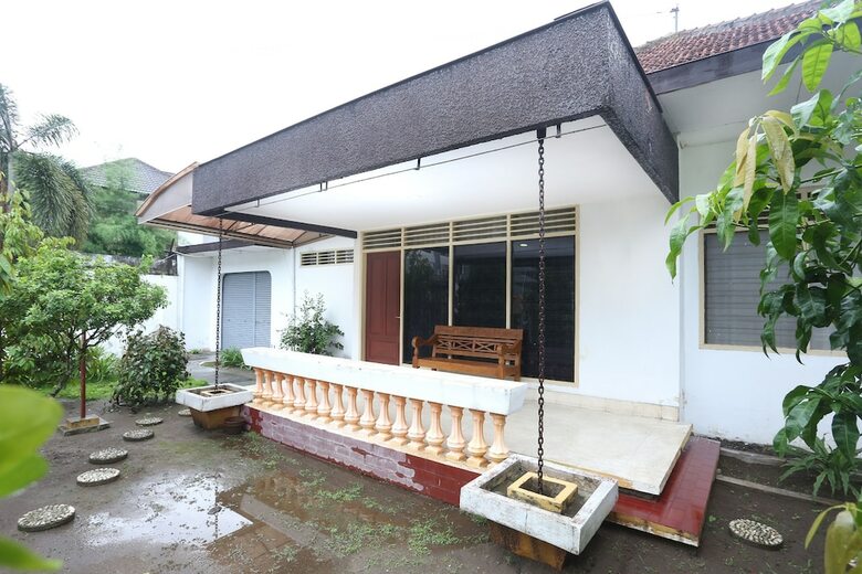 Hotel Oyo 2268 Tim-tim Homestay