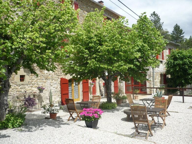 Bed & Breakfast Oustaou Des Moulieres