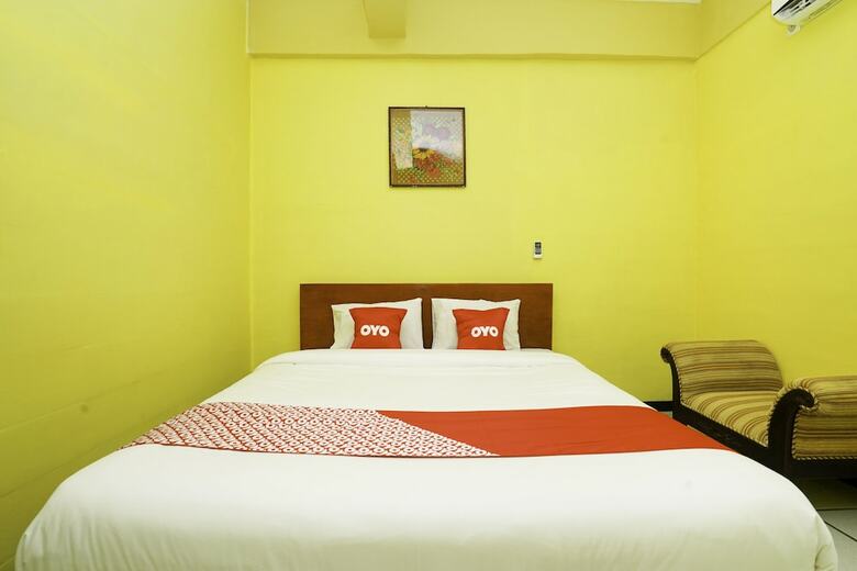 Hostal Oyo 2493 Lotus Hotel Syariah