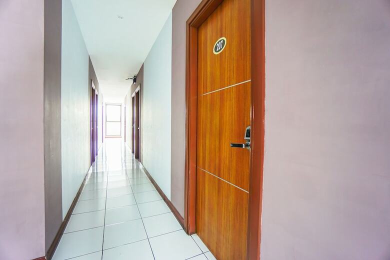 Oyo 2515 D'karombasan Hotel