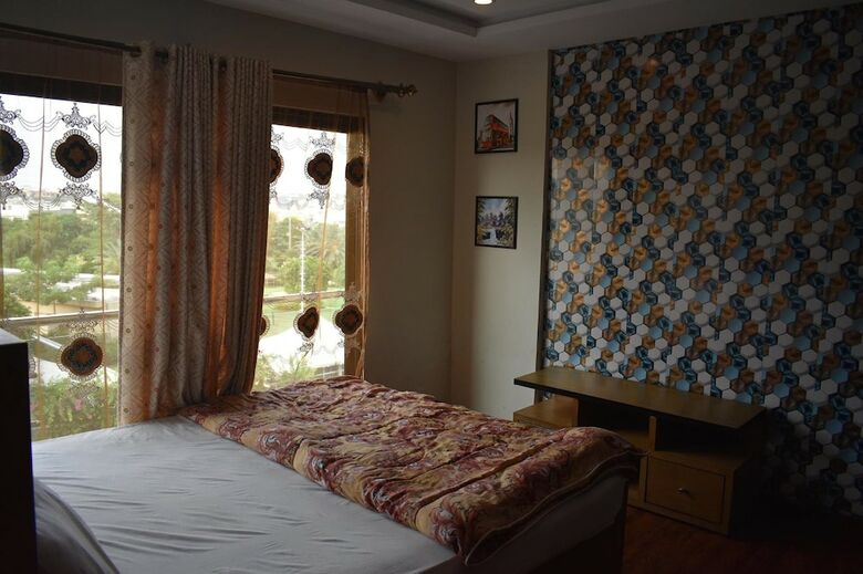 Hotel River View Residency
