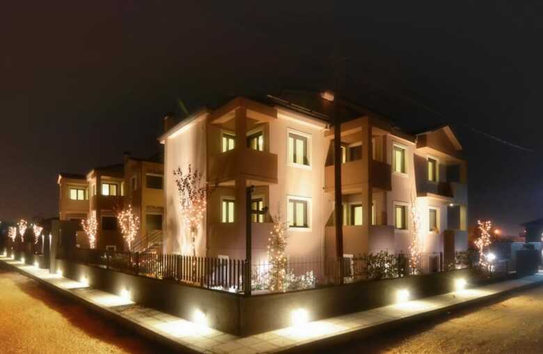 Apartamentos Ellopia Point Hotel