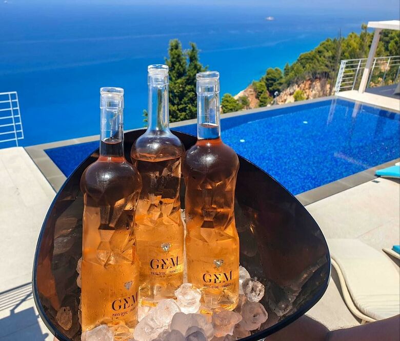 Okeanos Luxury Villas - Resort & Hotel