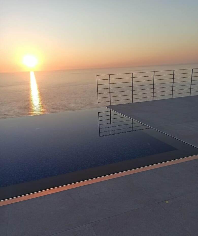 Okeanos Luxury Villas - Resort & Hotel