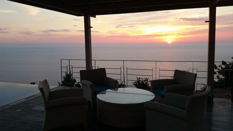 Okeanos Luxury Villas - Resort & Hotel