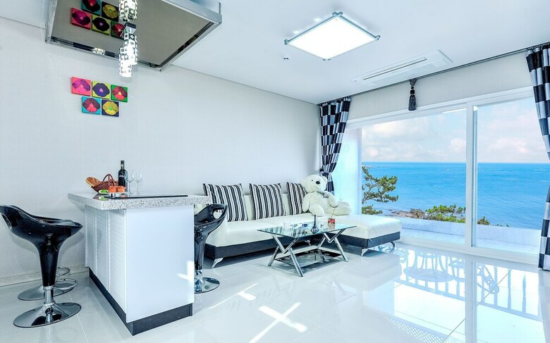 Hotel Pohang Pinewave Sea & Spa Pension