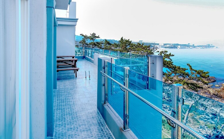 Hotel Pohang Pinewave Sea & Spa Pension