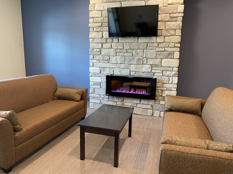 Hotel Cobblestone Inn & Suites - Forest City