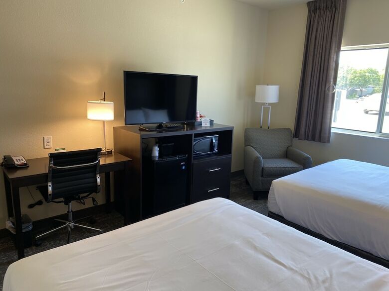 Hotel Cobblestone Inn & Suites - Forest City