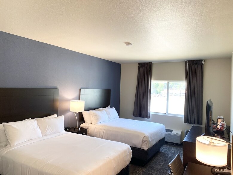 Hotel Cobblestone Inn & Suites - Forest City