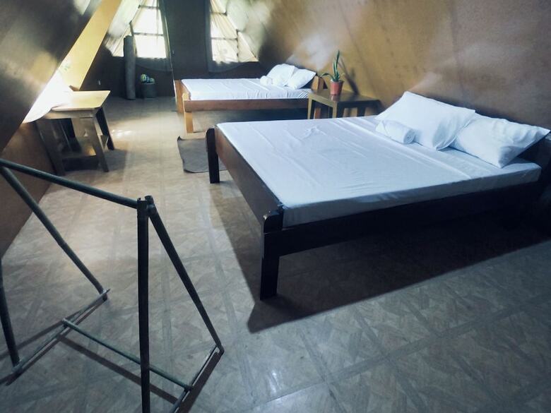Hostal Cocovana Beach Resort - Hostel (Adults Only)