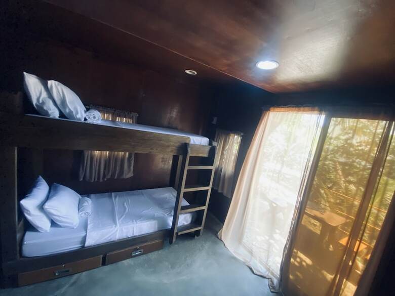 Hostal Cocovana Beach Resort - Hostel (Adults Only)