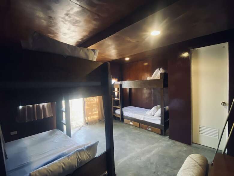 Hostal Cocovana Beach Resort - Hostel (Adults Only)