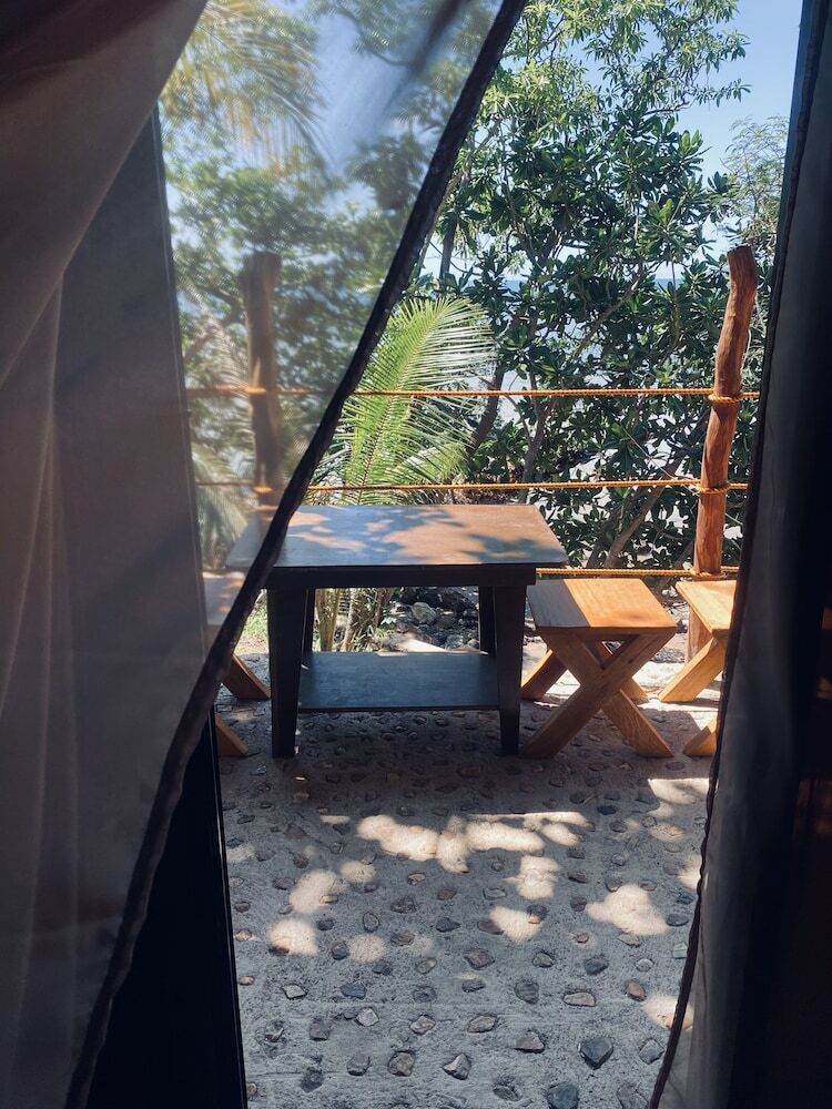 Hostal Cocovana Beach Resort - Hostel (Adults Only)