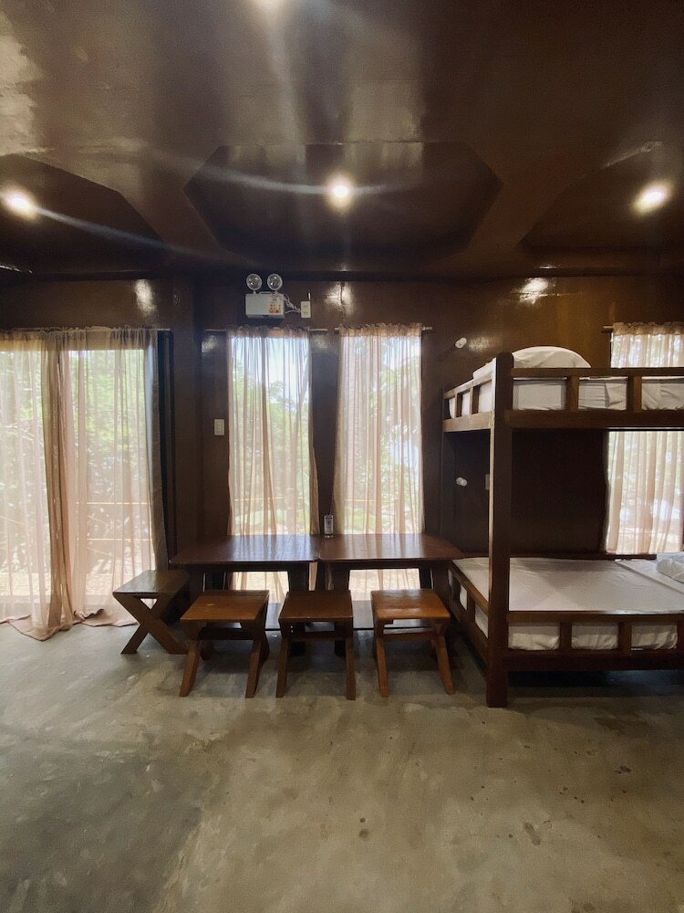 Hostal Cocovana Beach Resort - Hostel (Adults Only)