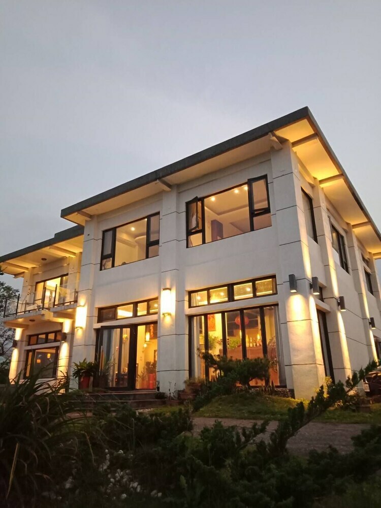 Moonstone Bed And Breakfast