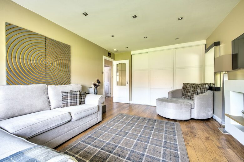 No.17 Serviced Apartment