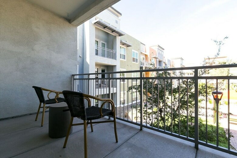Kasa Tempe Apache District Apartments