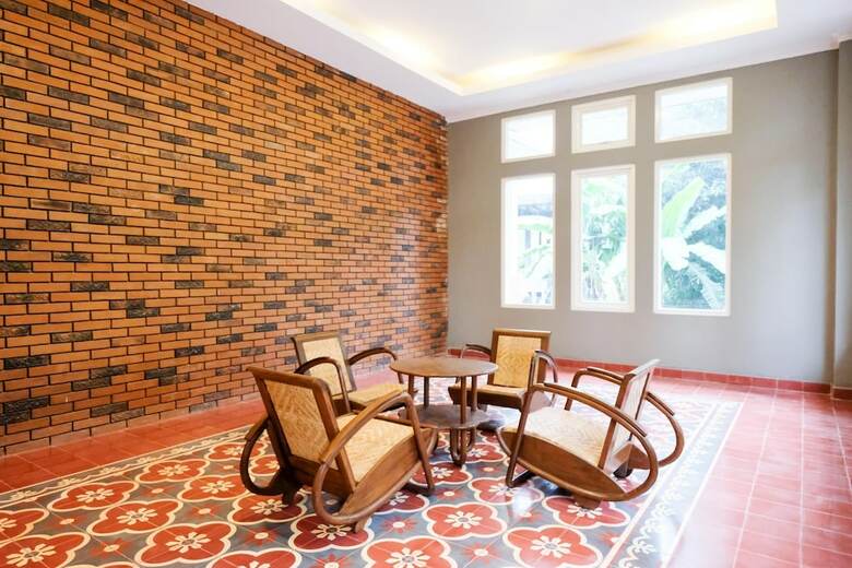 Hostal Oyo 2383 Andongkoe 64 Salatiga