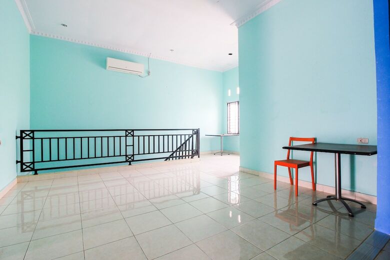 Hotel Oyo 2434 Tiaz 2 Homestay
