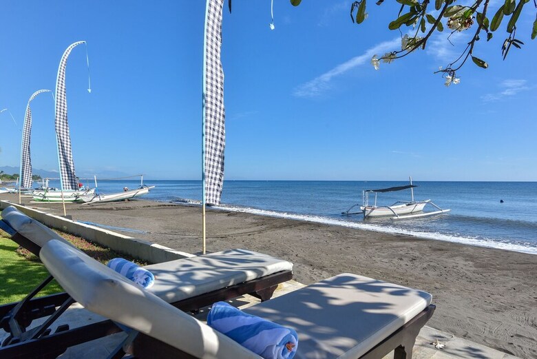 Villa Lovina Beach 1