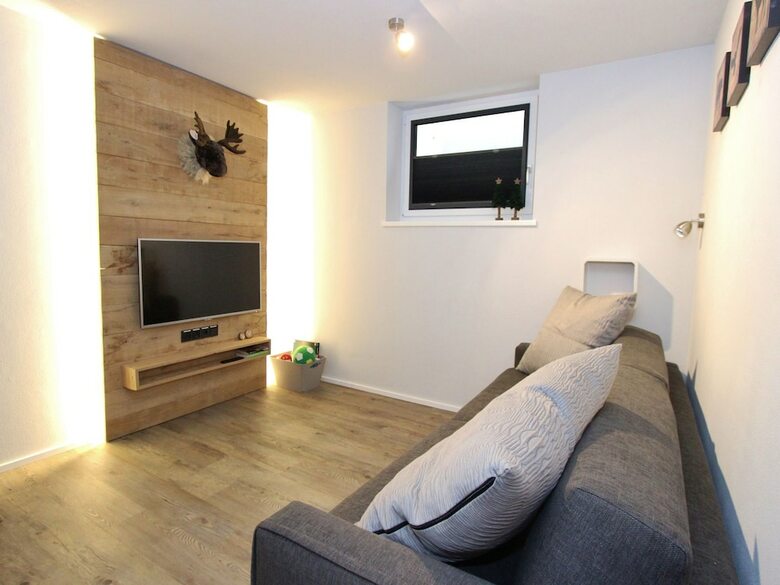 Luxury Holiday Home With Garden In Leogang