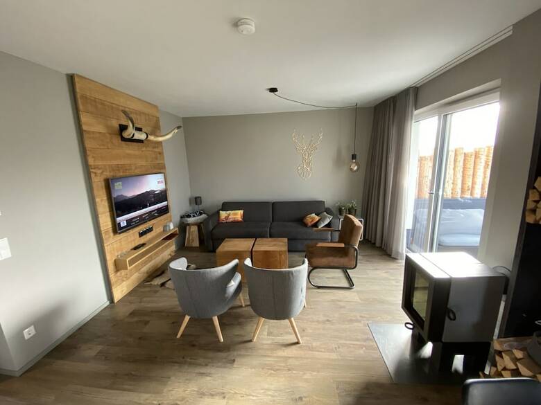 Luxury Holiday Home With Garden In Leogang