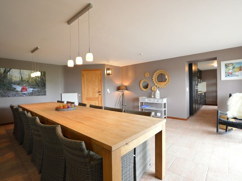 Nice House With Swimming Pool, Pleasantly Renovated