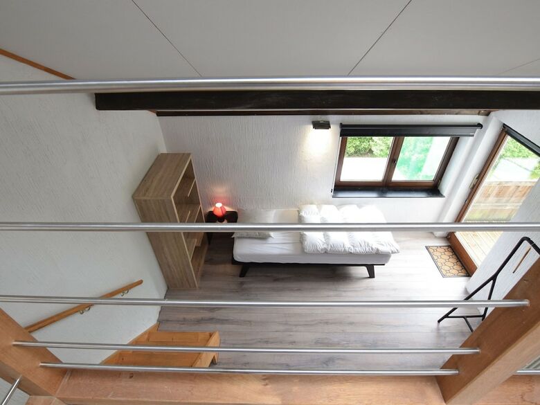 Spacious Holiday Home La Roche-en-ardenne With Pool