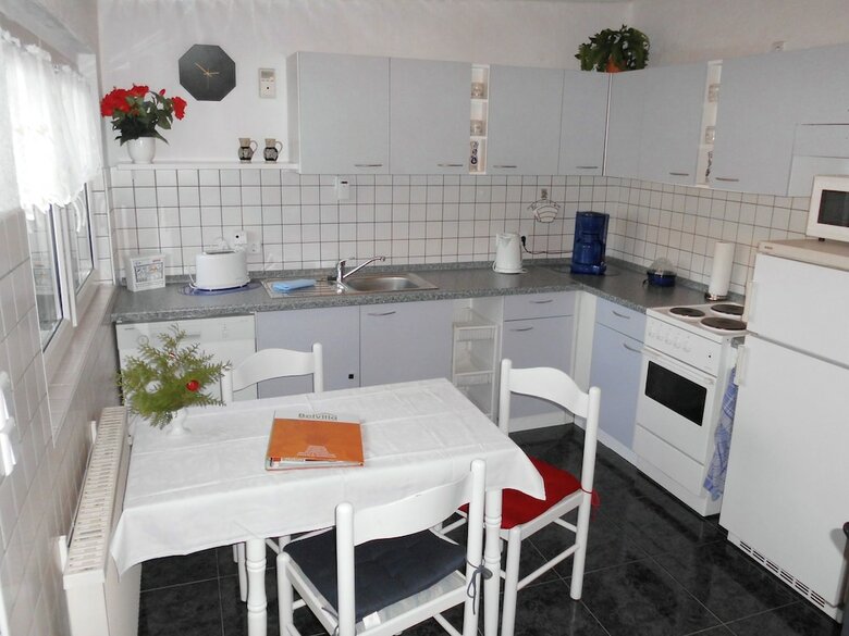 Spacious Holiday Home In Sommerfeld Near Lake