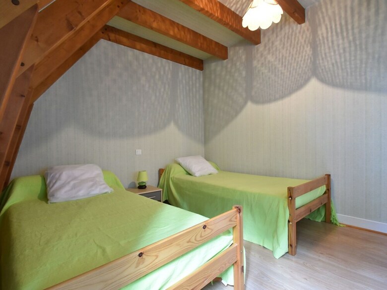 Cozy Holiday Home With Barbecue In Aquitaine
