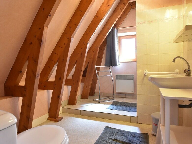Cozy Holiday Home With Barbecue In Aquitaine