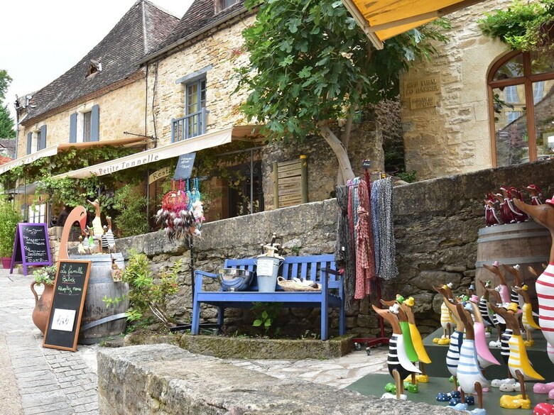 Cozy Holiday Home With Barbecue In Aquitaine