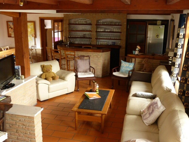 Modern Holiday Home In Hondschoote With Garden