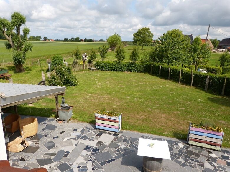 Modern Holiday Home In Hondschoote With Garden