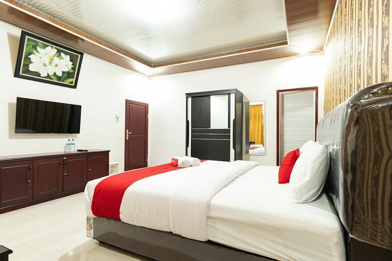 Hotel Reddoorz Plus Near Universitas Methodist Medan