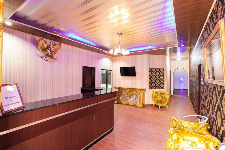 Hotel Reddoorz Plus Near Universitas Methodist Medan