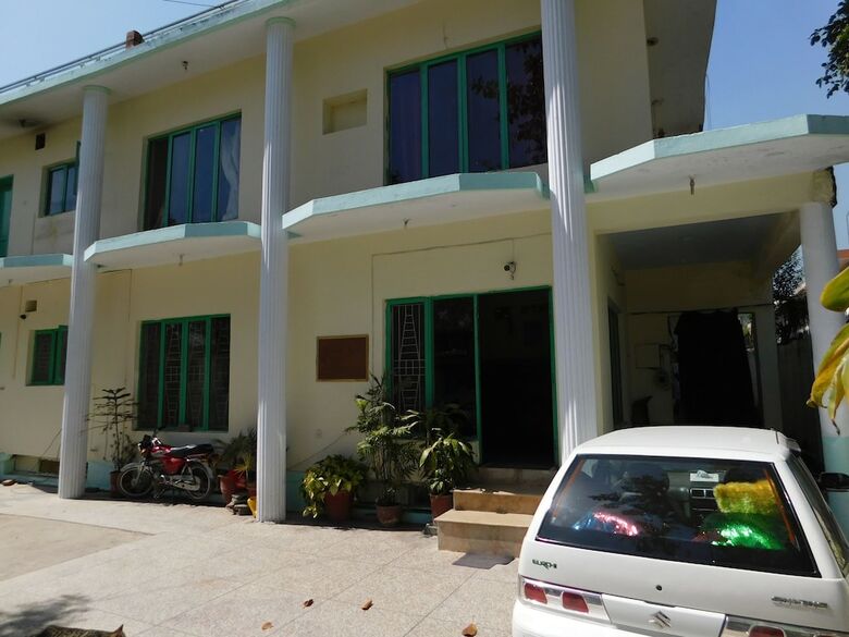 Hotel Savvana Inn