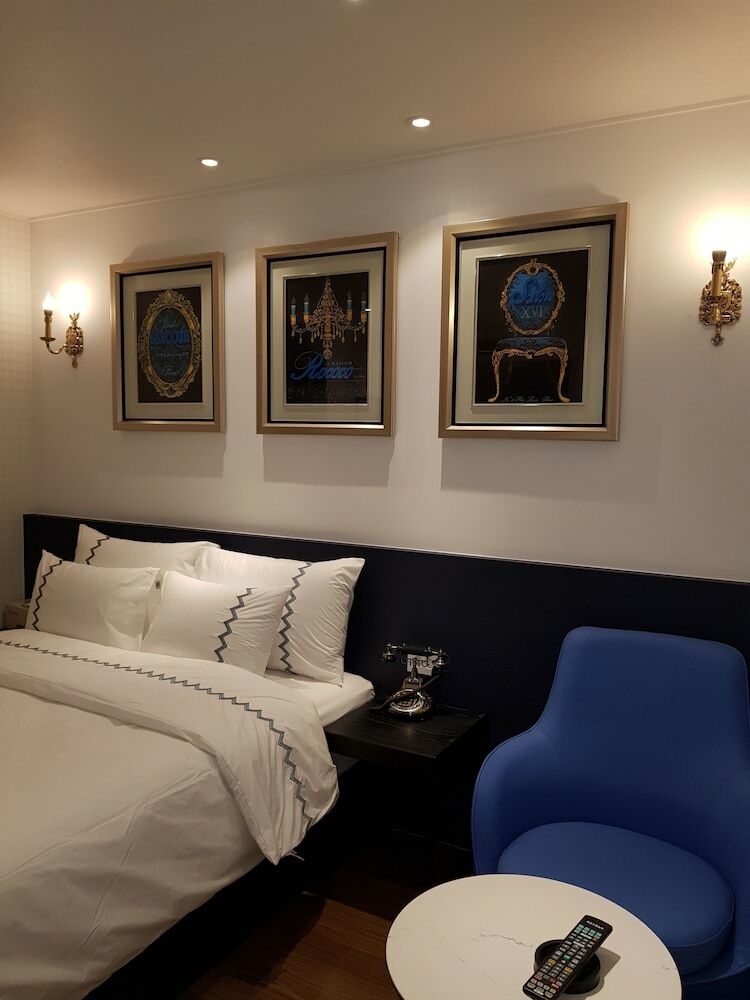 Mari Hotel
