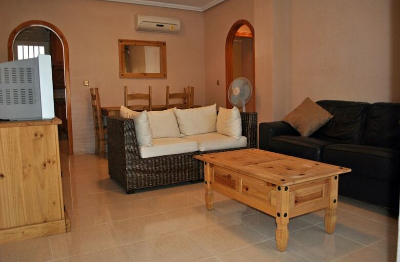 Playa Golf R6 Grd Floor Apartment & Comm Pool P242