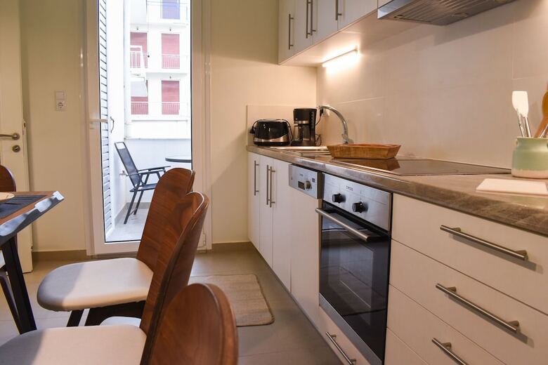 Apartamentos Modern, Spacious Flat Near The City Center